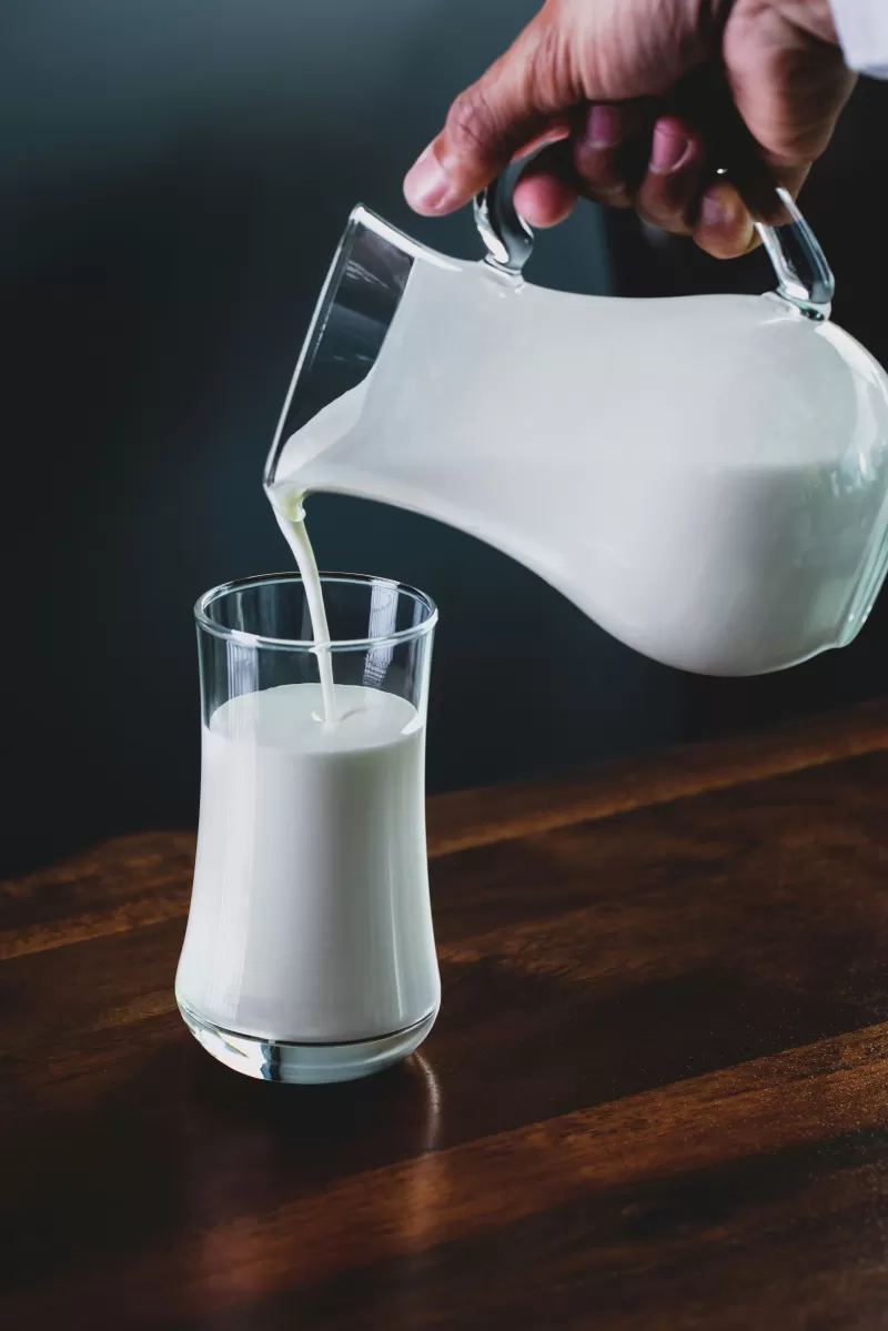 В списке разрешённых при холецистите продуктов молоко
