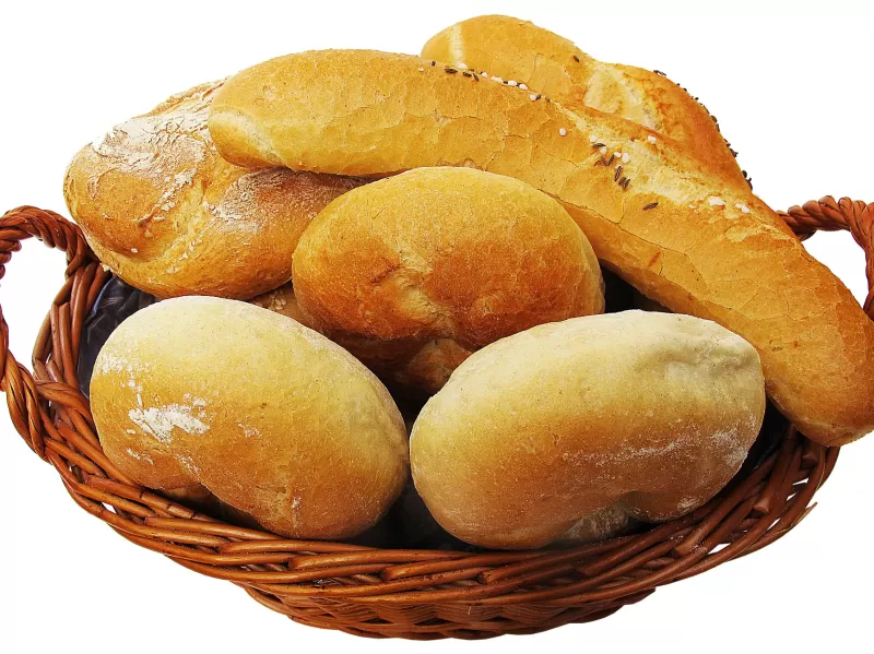 Свежий хлеб придется исключить из рациона